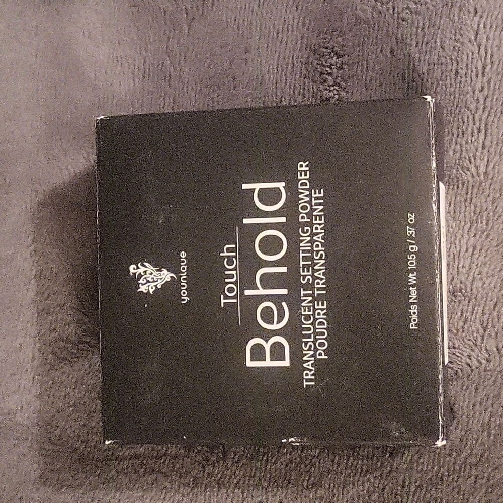Younique setting powder